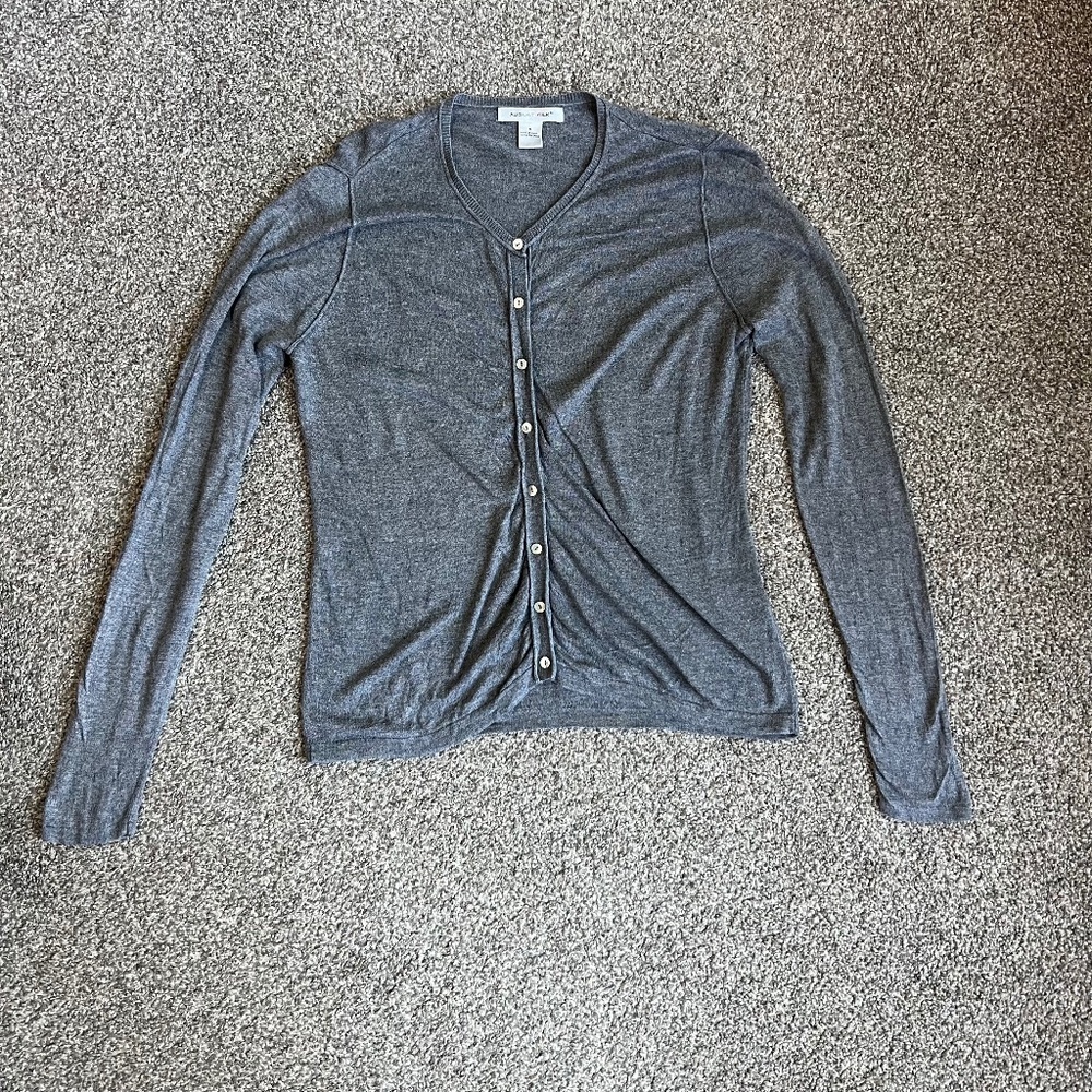 August‎ Silk Gray Button Up Long Sleeve V Neck Cardigan, Size Medium